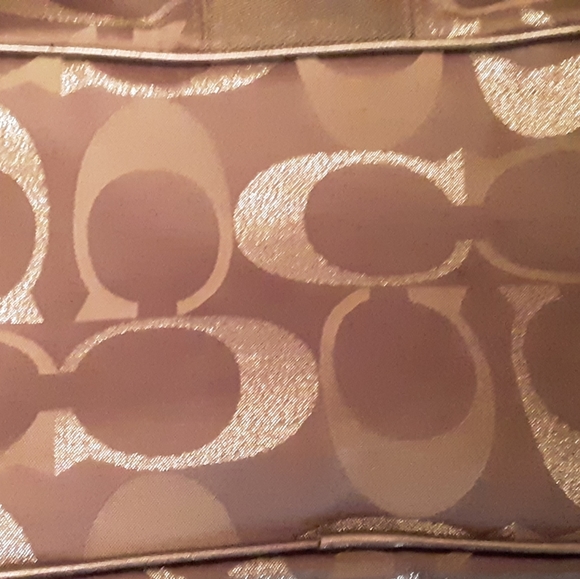 Fabulous Coach handbag! - Picture 8 of 13